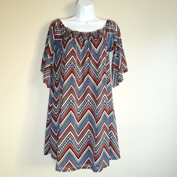 Naif Woman's Chevron Print Flounce Sleeves Smocked Neck Shift Tunic Dress Size S - Picture 1 of 16